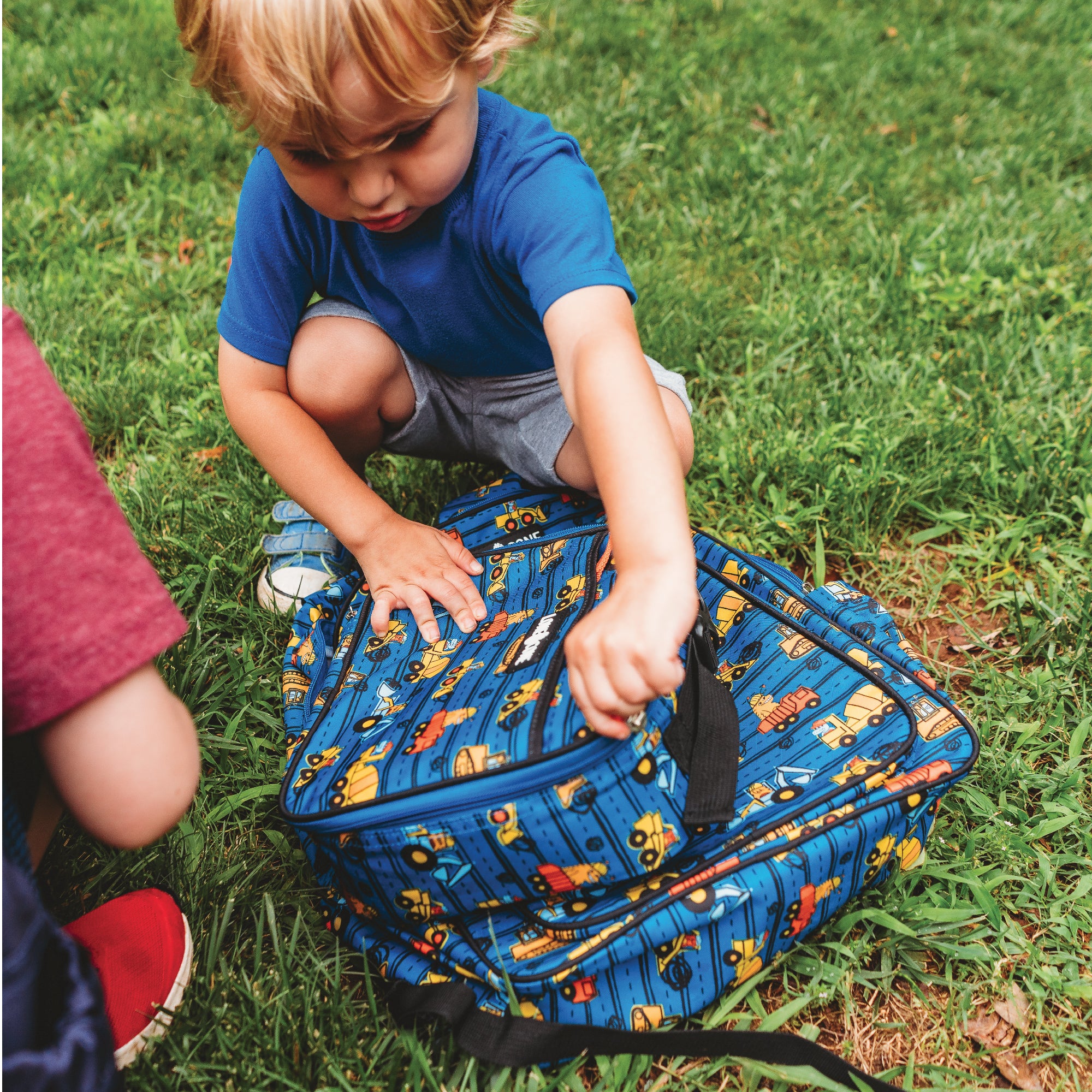 Little Learner 15" Backpack & Lunchbox Set- Construction Monsters